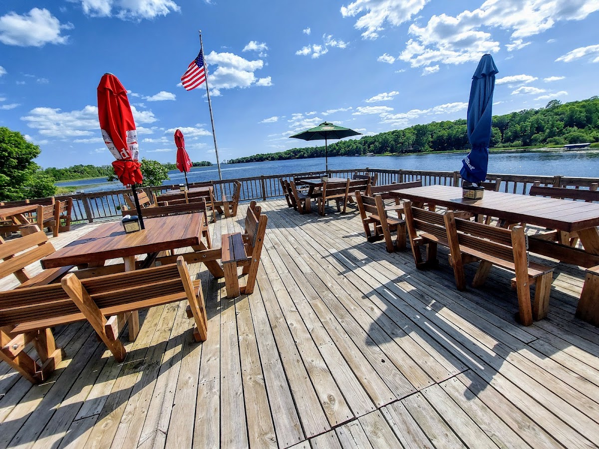 Pike Hole Bar And Grill